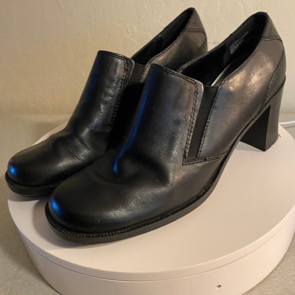 Bass Black Chucky Heels Classic Shoes Size 9w